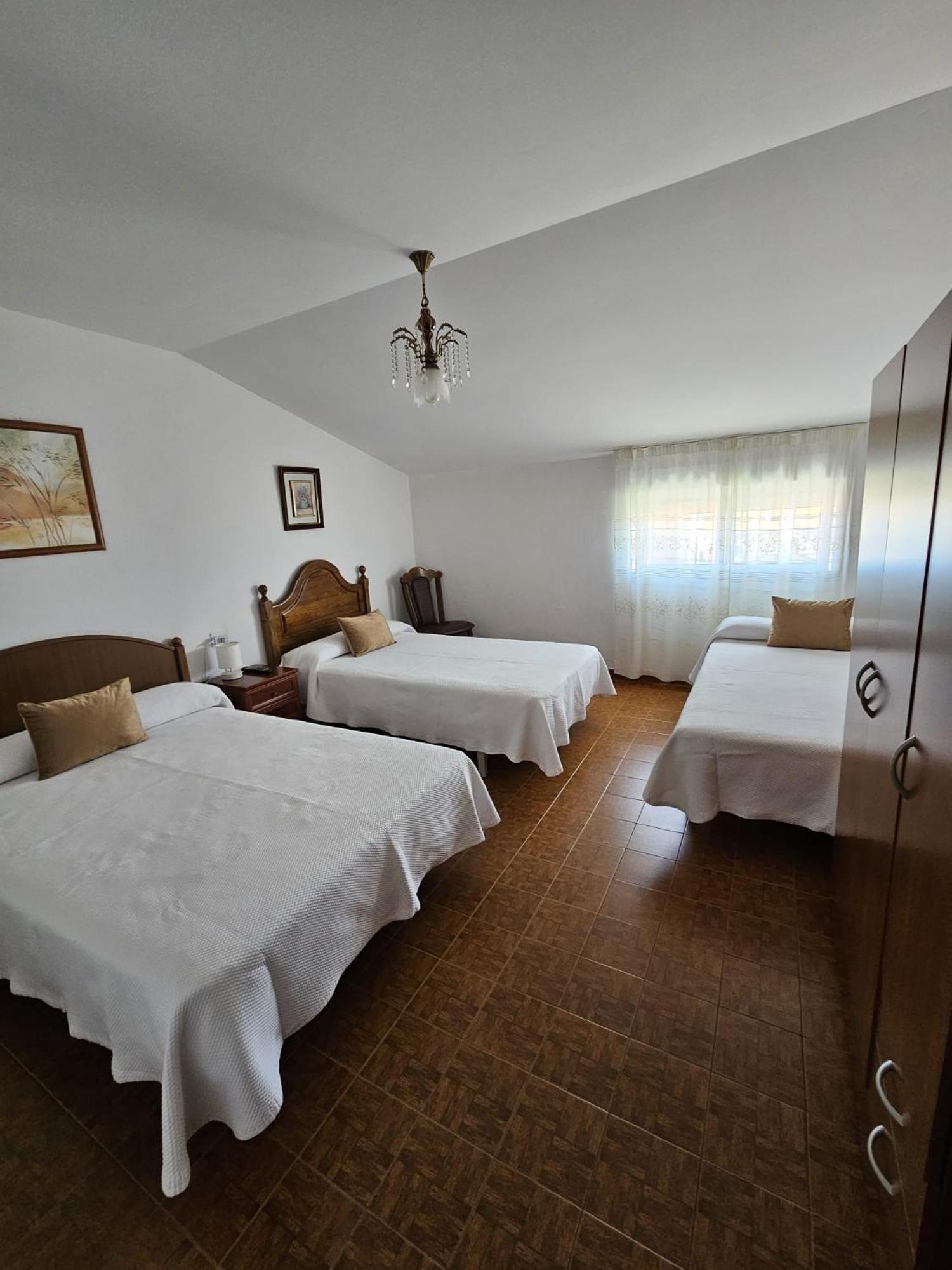 Habitaciones Pension Lubina ブエウ エクステリア 写真